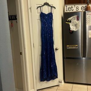 -Windsor  -size:small -sparkly dark blue